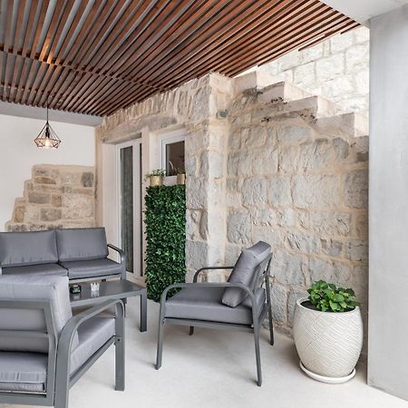 Heritage Apartman Geza In Centar With Private Parking Kaštela Exterior foto